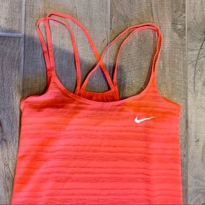 NIKE Tank